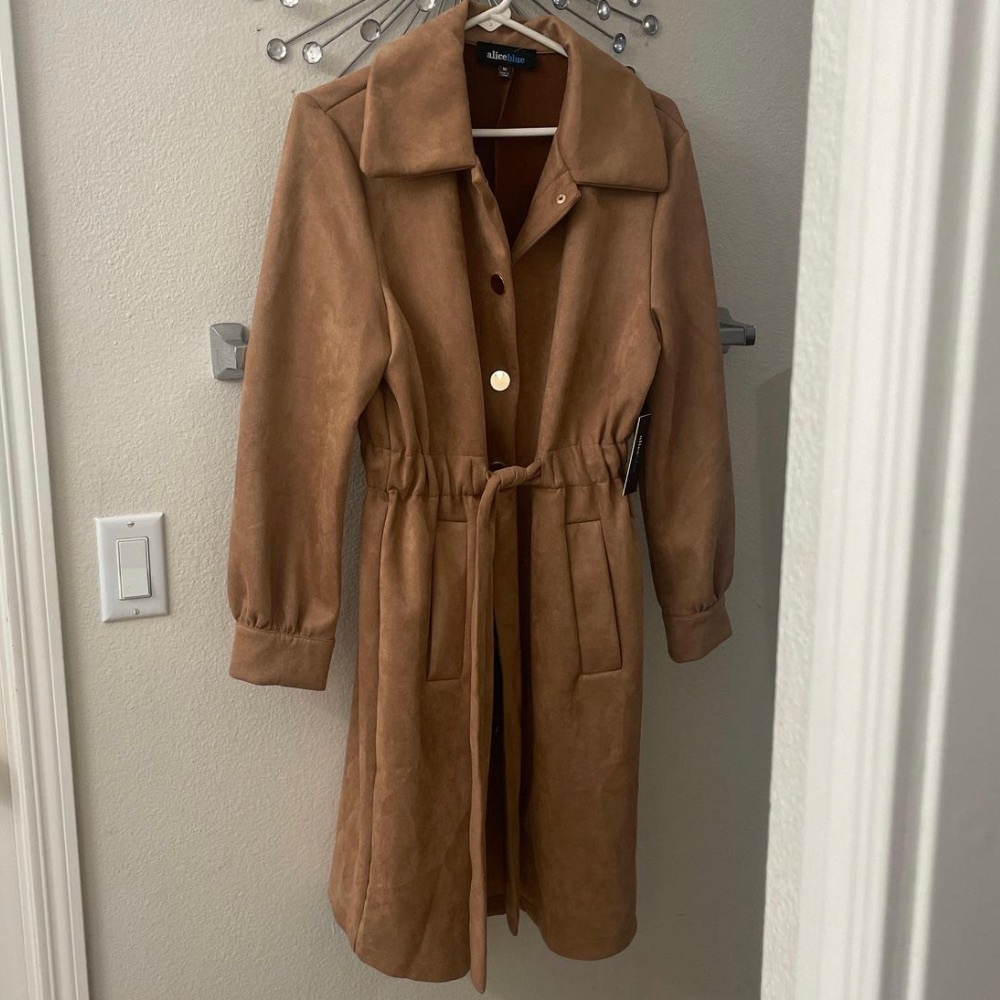 Beautiful beige/tan polyester coat! Brand new! Never worn before!